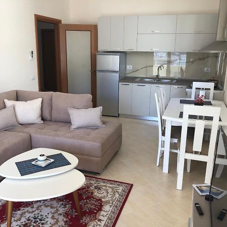 Rooftop Apartments Lungomare Vlore Ngoại thất bức ảnh