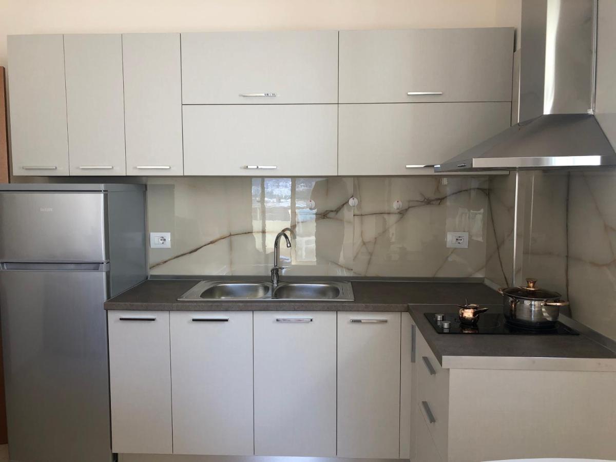 Rooftop Apartments Lungomare Vlore Ngoại thất bức ảnh