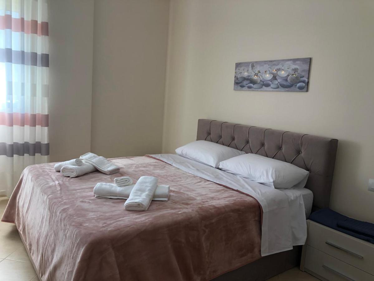 Rooftop Apartments Lungomare Vlore Ngoại thất bức ảnh