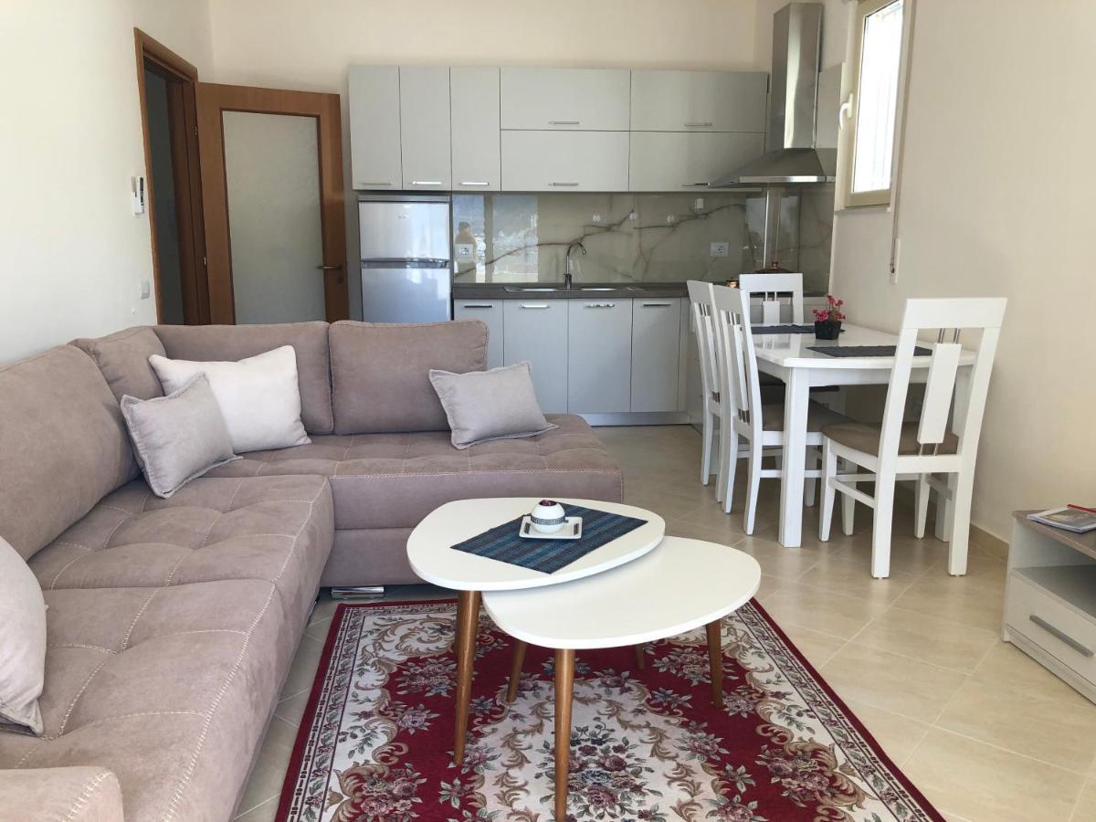 Rooftop Apartments Lungomare Vlore Ngoại thất bức ảnh