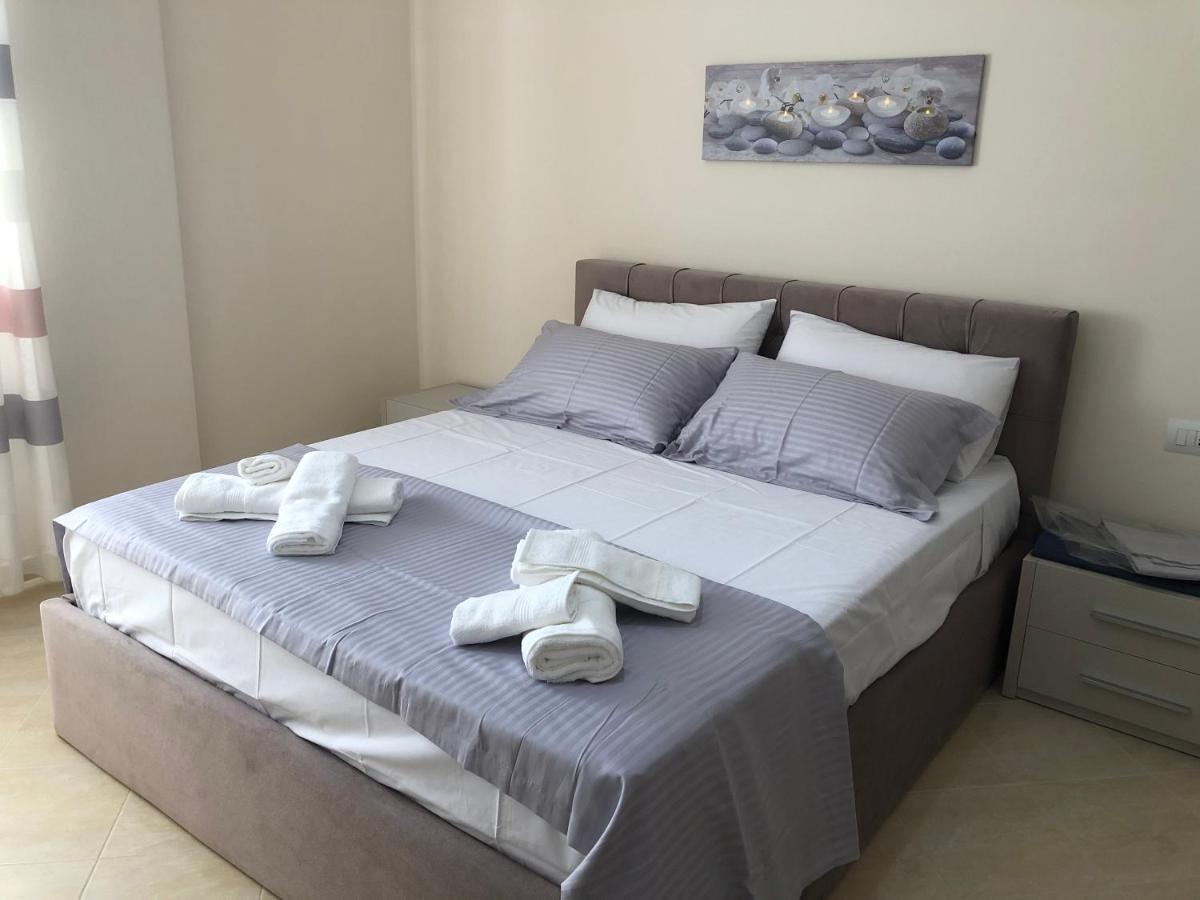 Rooftop Apartments Lungomare Vlore Ngoại thất bức ảnh