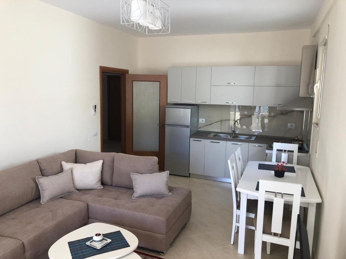 Rooftop Apartments Lungomare Vlore Ngoại thất bức ảnh