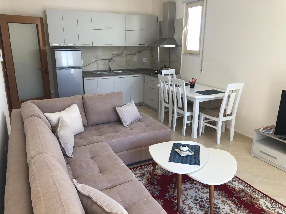 Rooftop Apartments Lungomare Vlore Ngoại thất bức ảnh