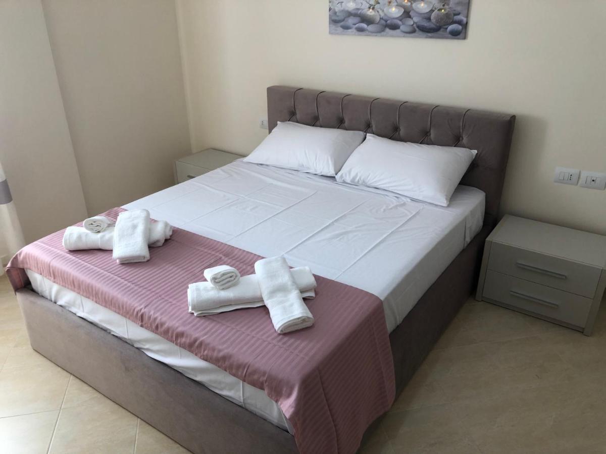 Rooftop Apartments Lungomare Vlore Ngoại thất bức ảnh