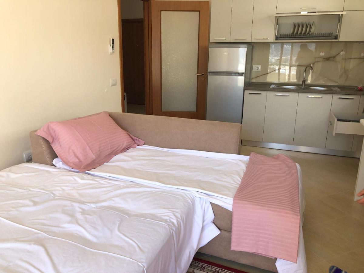 Rooftop Apartments Lungomare Vlore Ngoại thất bức ảnh