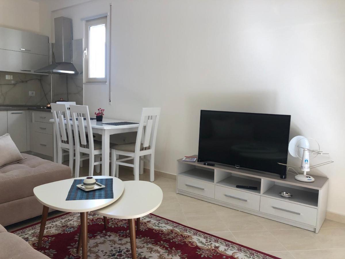 Rooftop Apartments Lungomare Vlore Ngoại thất bức ảnh