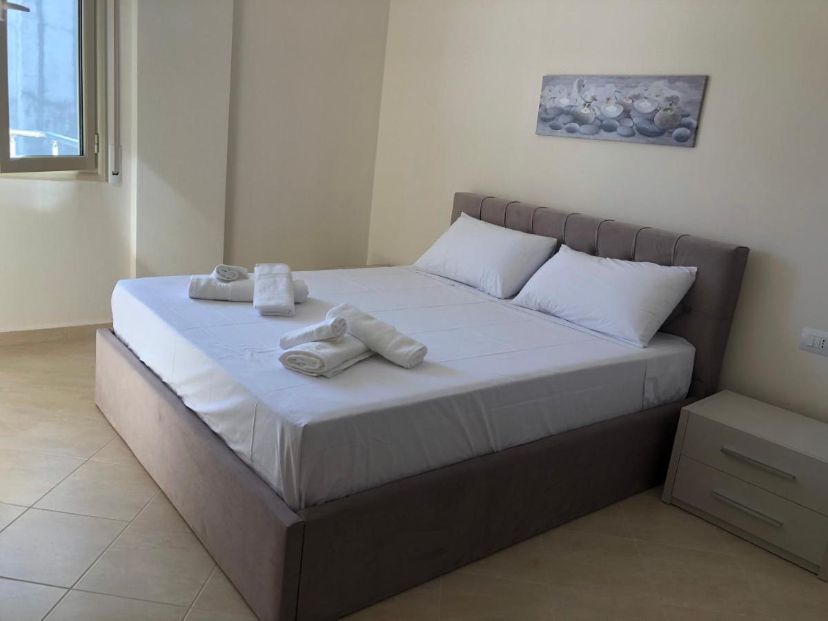 Rooftop Apartments Lungomare Vlore Ngoại thất bức ảnh